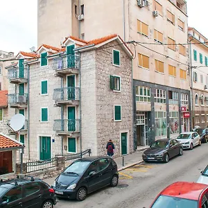 Sunny Star , Split Croacia